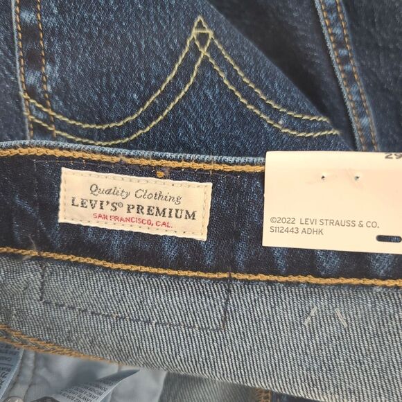 Levi's 501 NWT Mid Thigh Shorts Salsa Center Size 29 - Picture 5 of 9